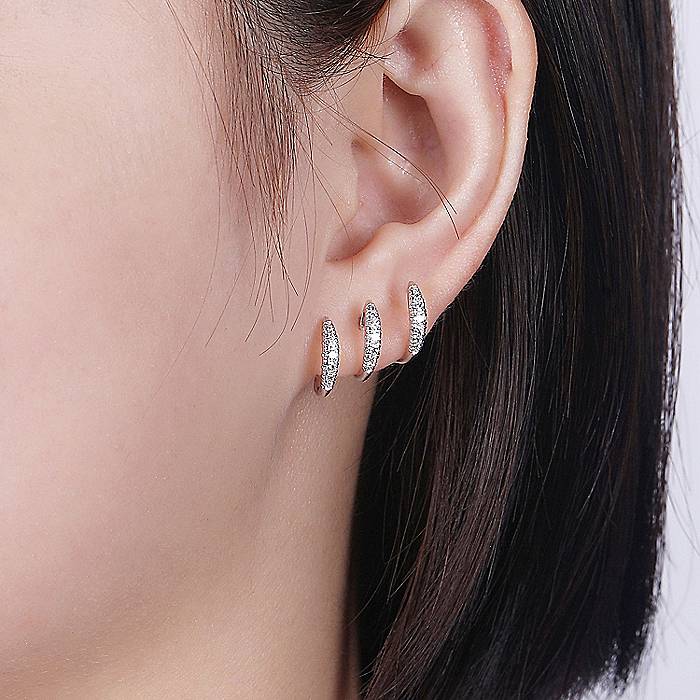 Curve J Huggie Earrings in 14k White Gold with Round Diamonds