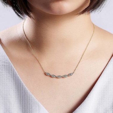 Twisted Curve Diamond Bar Necklace Wearing